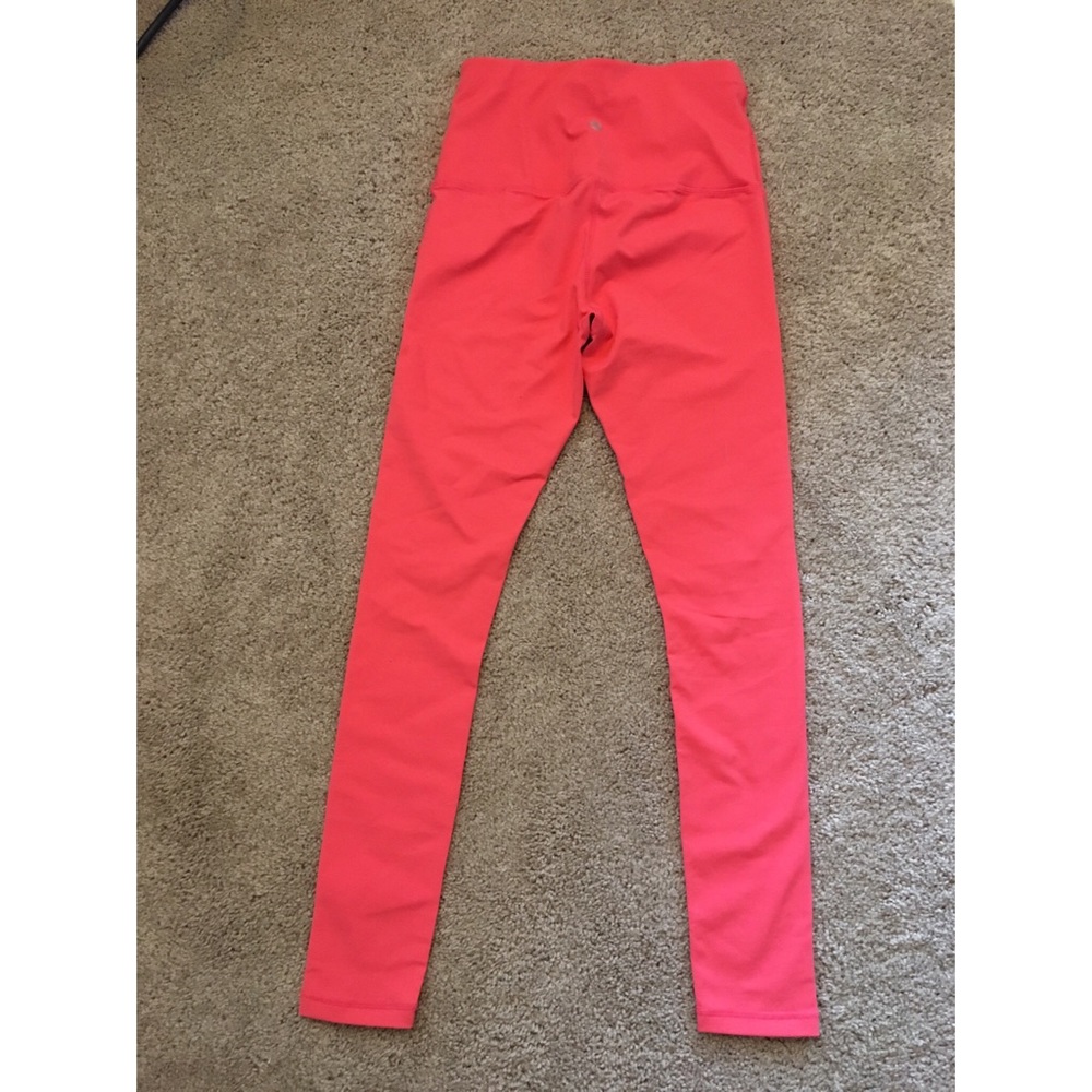 SOLD! Queenie Ke Yoga High Waist Leggings - Picture 3 of 5